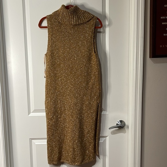 NWOT Anthropologie Flowy Maxi Knit Sleeveless Sweater. Size S (see all pics) - Picture 6 of 8